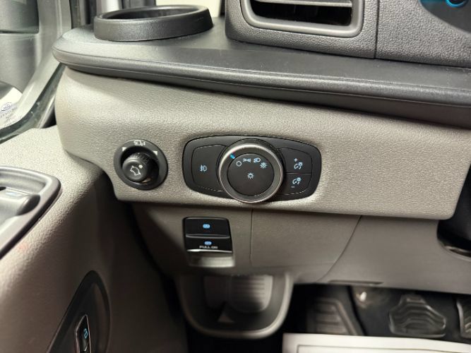 Used 2023 Ford Transit 350 XLT RWD image 19