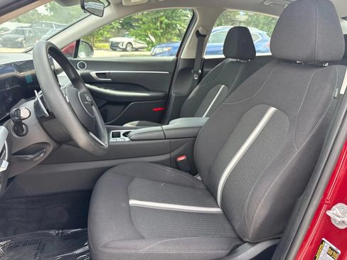 Used 2025 Hyundai Sonata SEL FWD image 12