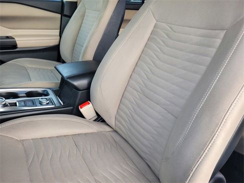 Used 2020 Ford Explorer XLT w/ Class III Trailer Tow Package image 13