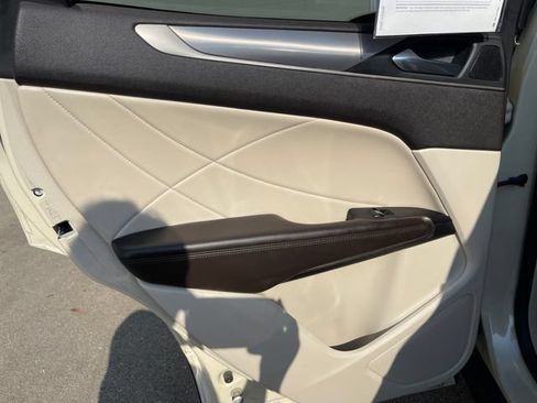 Used 2018 Lincoln MKC Premiere AWD/4WD image 28
