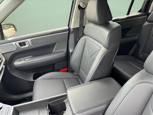 Certified 2026 Hyundai Santa Fe SEL FWD image 9