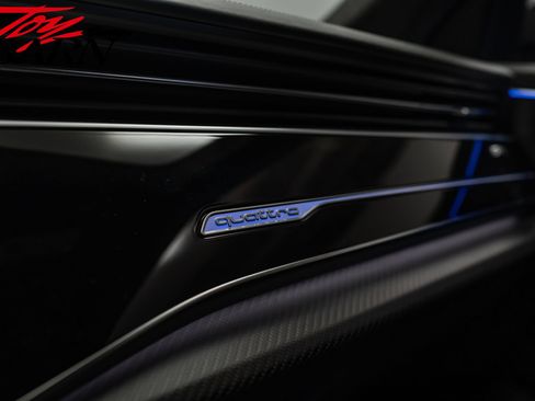 Used 2022 Audi RS Q8 image 42