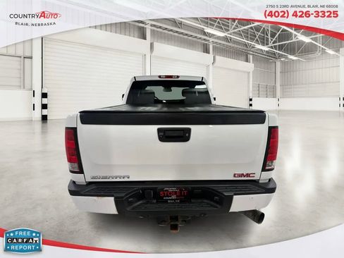 Used 2013 GMC Sierra 2500 Denali w/ Suspension Package, Off-Road image 4