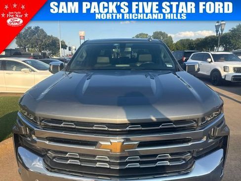 Used 2020 Chevrolet Silverado 1500 LTZ w/ LTZ Texas Edition RWD image 2