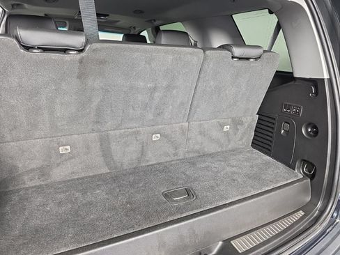 Used 2020 Chevrolet Tahoe Premier AWD/4WD image 38