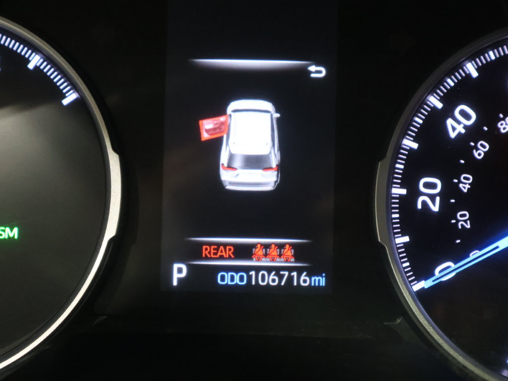 Used 2021 Toyota RAV4 XLE w/ XLE Grade Weather Package AWD/4WD image 38