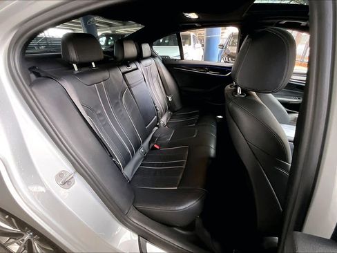 Used 2017 BMW 530i image 20