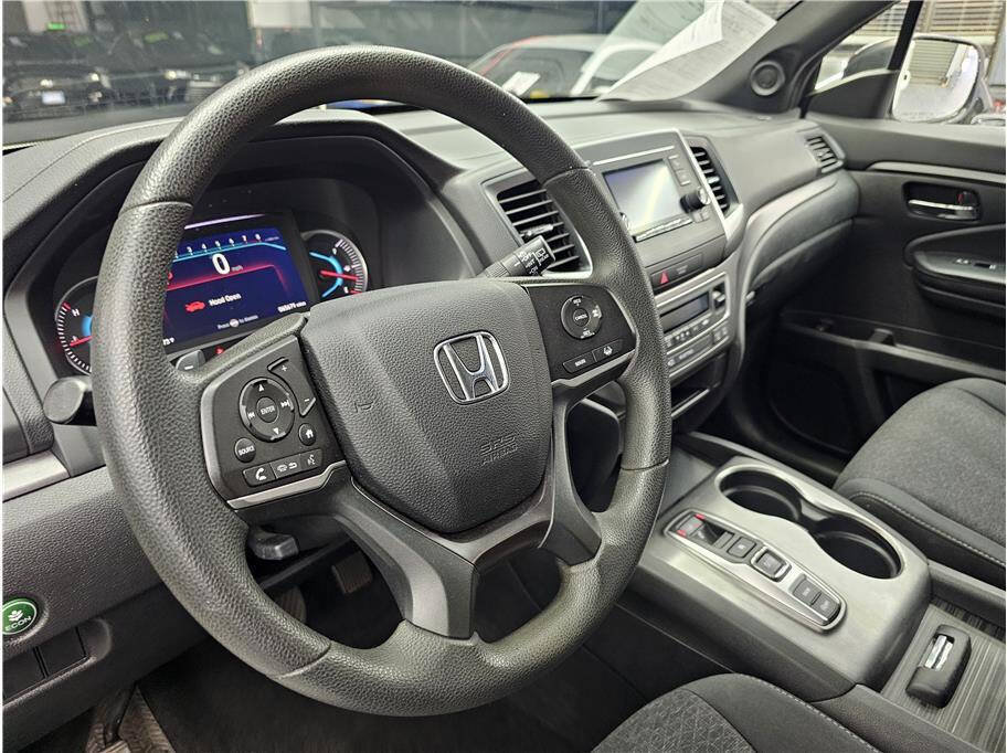 Used 2019 Honda Passport Sport image 10