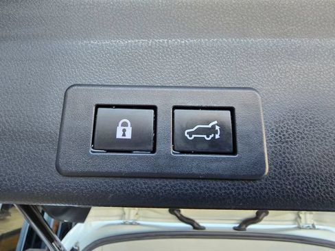 Used 2020 Subaru Ascent Touring w/ Popular Package #3 AWD/4WD image 28