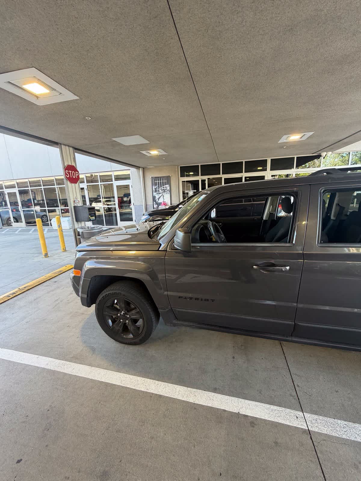 Used 2015 Jeep Patriot Sport w/ Power Value Group FWD image 10