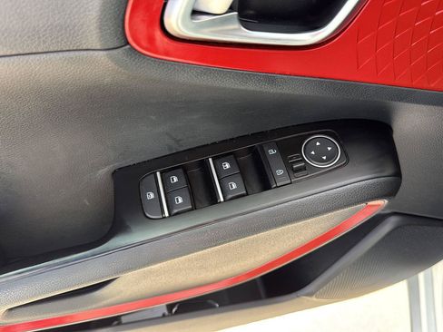 Used 2025 Kia Soul GT-Line FWD image 13