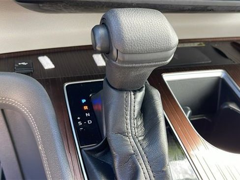 Used 2022 Toyota Sienna LE w/ LE Plus Package image 18
