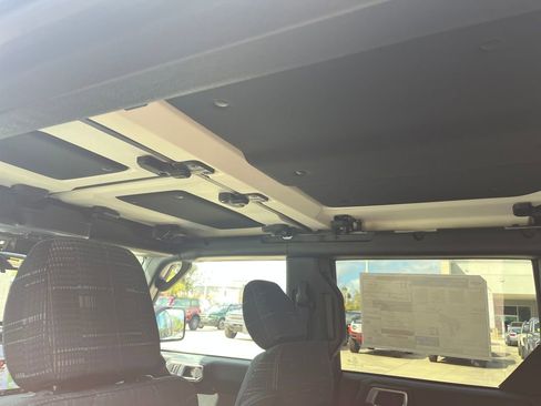 New 2026 Ford Bronco Heritage Edition image 8