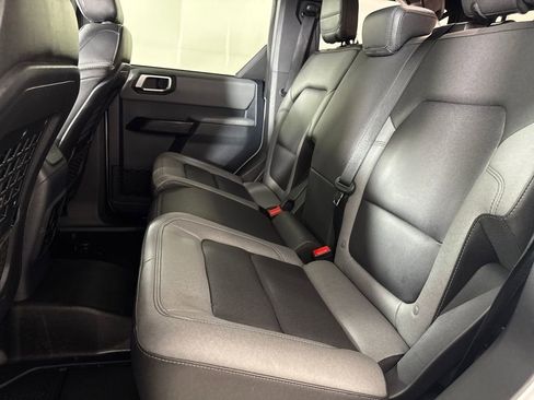 Used 2023 Ford Bronco Big Bend image 12