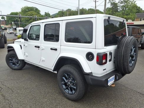 New 2026 Jeep Wrangler Unlimited Sport AWD/4WD image 6
