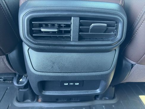 Used 2025 Honda Passport EX-L image 10