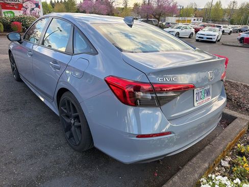 Used 2023 Honda Civic Sport image 6