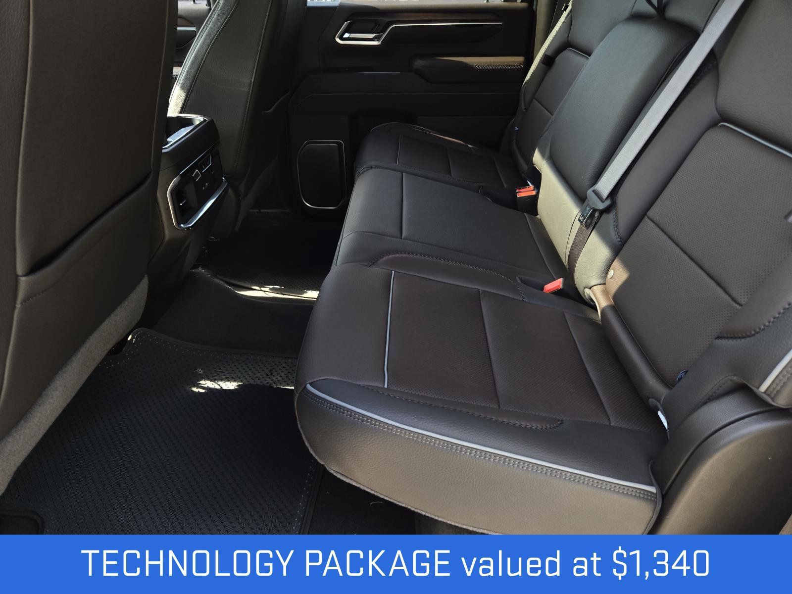 New 2026 GMC Sierra 3500 Denali w/ Technology Package AWD/4WD image 4