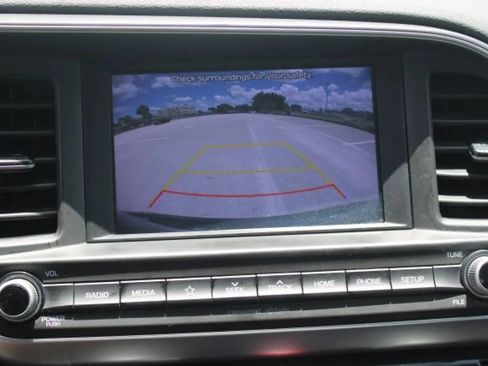 Used 2020 Hyundai Elantra SEL w/ Cargo Package (C1) FWD image 15