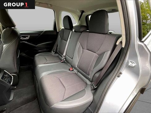 Used 2023 Subaru Forester Premium AWD/4WD image 21