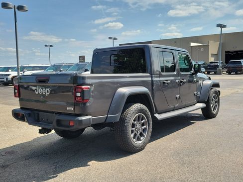 Used 2021 Jeep Gladiator Overland w/ Popular Equipment Package AWD/4WD image 4