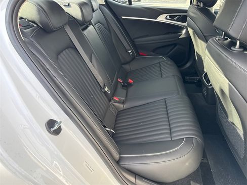 New 2026 Genesis G70 2.5T Prestige image 15