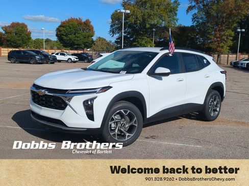 New 2026 Chevrolet Trax LT w/ Driver Confidence Package image 1