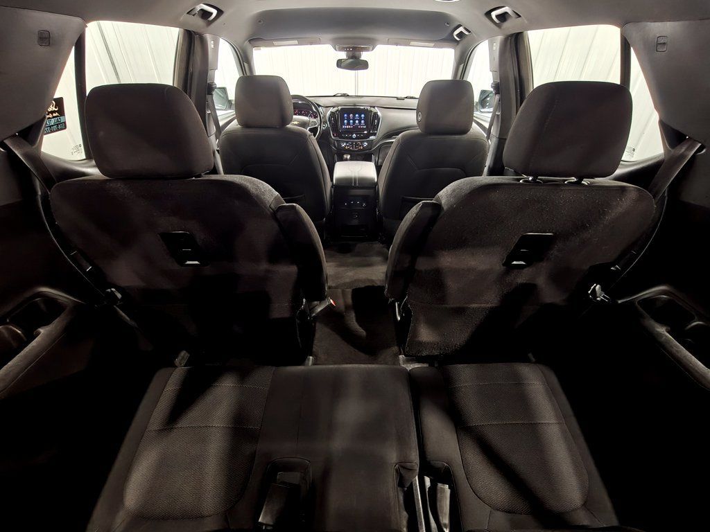 Used 2022 Chevrolet Traverse LT AWD/4WD image 33