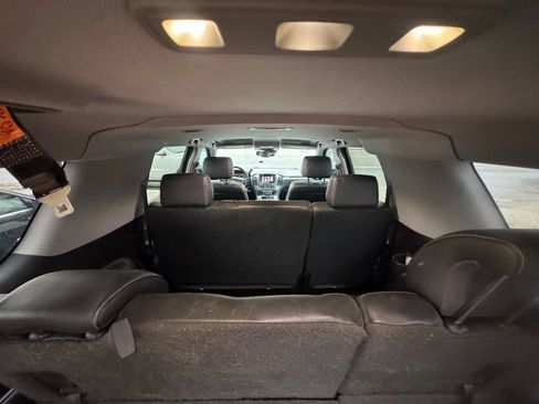 Used 2015 Chevrolet Suburban LT AWD/4WD image 20