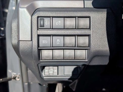 Used 2025 Toyota Tacoma TRD Off-Road image 18