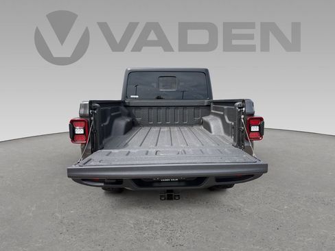 New 2026 Jeep Gladiator Willys image 17
