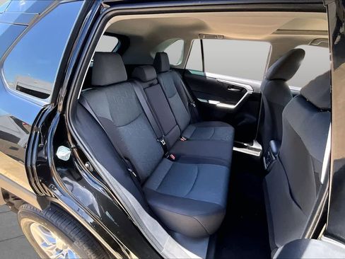 Certified 2025 Toyota RAV4 XLE w/ Convenience Package FWD image 21