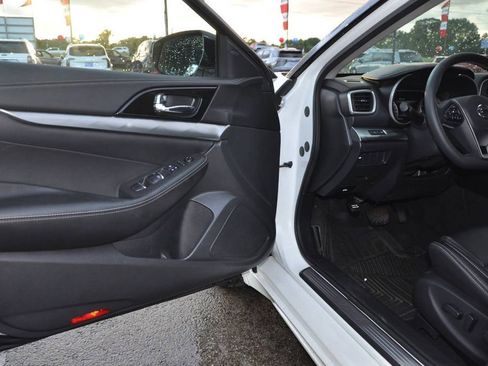 Used 2021 Nissan Maxima 3.5 SV w/ Floor Mat Group image 11