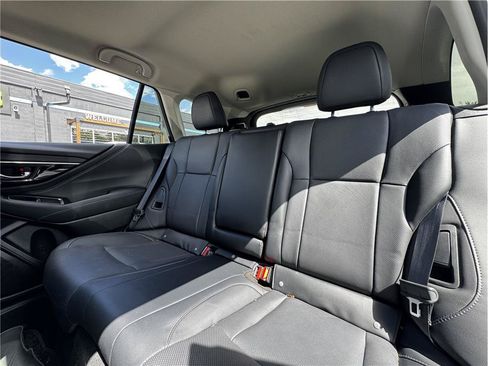 Used 2023 Subaru Outback Limited XT AWD/4WD image 5