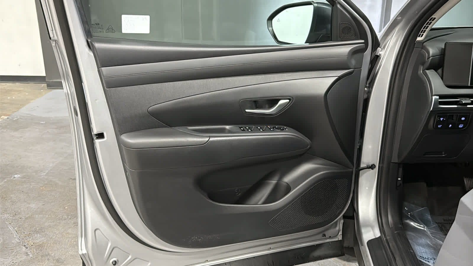 Used 2025 Hyundai Tucson SEL AWD/4WD image 9