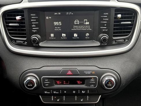 Used 2020 Kia Sorento LX w/ LX I4 Convenience Package image 22