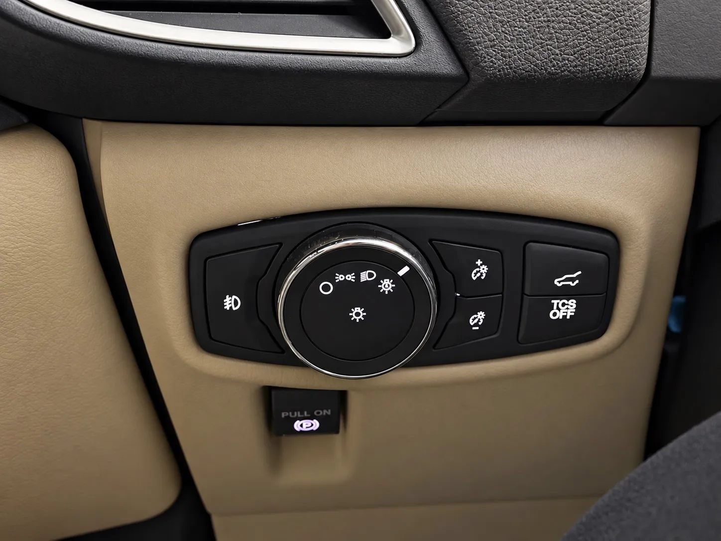 Used 2019 Lincoln Nautilus Reserve w/ Driver Assistance Package FWD image 34