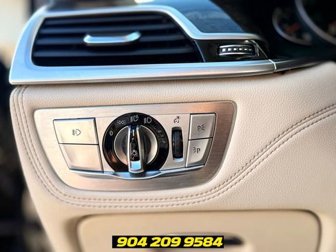 Used 2017 BMW 740i RWD image 15