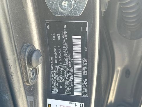 Used 2019 Toyota 4Runner SR5 w/ Wilderness Package image 31