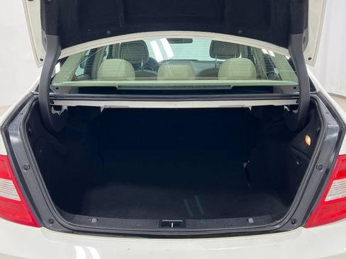 Used 2009 Mercedes-Benz C 300 Sedan image 28