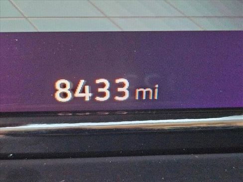 Used 2025 Volkswagen Atlas SE w/ Black Wheel Package image 10