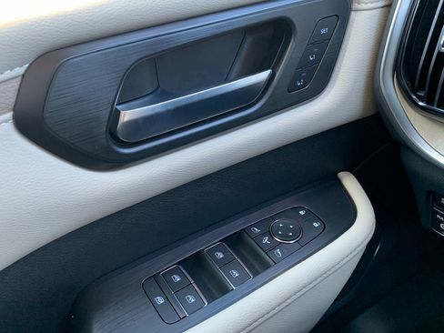 New 2026 Nissan Armada Platinum image 17