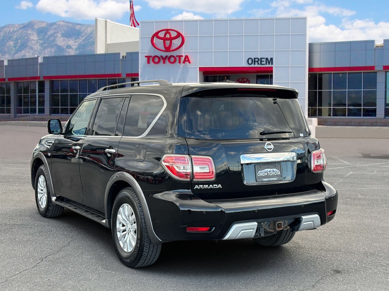 Used 2017 Nissan Armada SV AWD/4WD image 5