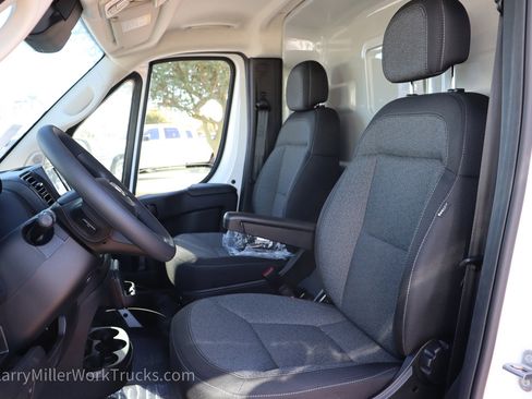 New 2025 RAM ProMaster 1500 w/ Convenience Group FWD image 13