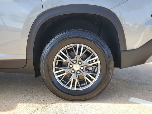 New 2026 Chevrolet Traverse LT w/ Driver Confidence Package image 8