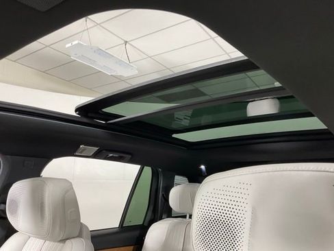 New 2026 Cadillac Vistiq Premium Luxury w/ LPO, Floor Liner Package AWD/4WD image 22