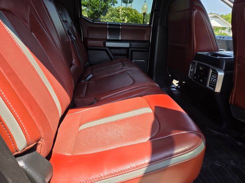 Used 2019 Ford F250 Platinum w/ Platinum Ultimate Package AWD/4WD image 12