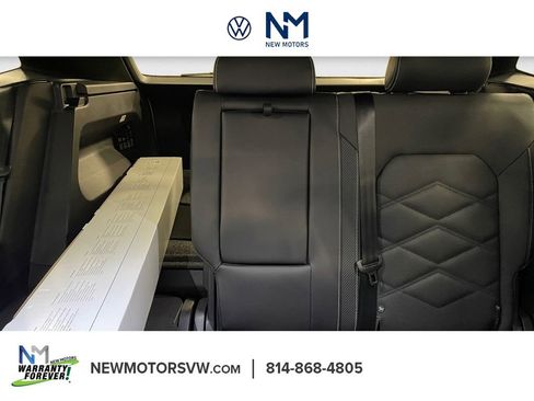 New 2026 Volkswagen Atlas Cross Sport SE image 13