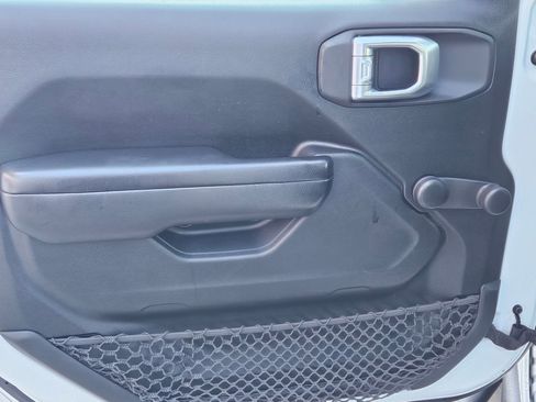 Used 2020 Jeep Wrangler Unlimited Sport image 18