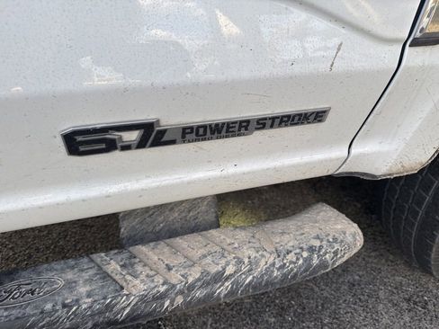 Used 2025 Ford F250 XL image 9